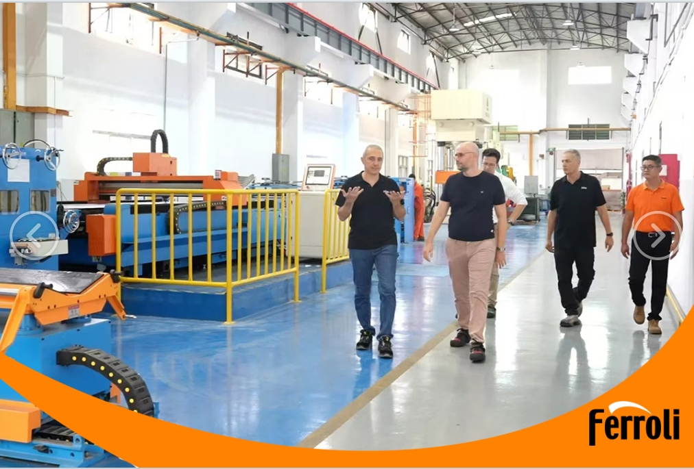 beat365CEO一行光临中国区广东出产基地视察